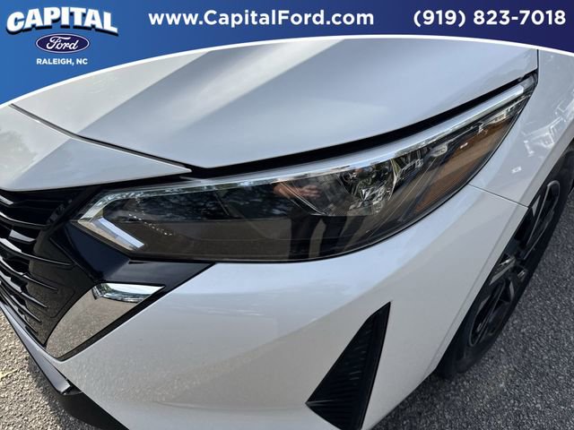 Used 2025 Nissan Sentra SV FWD image 11
