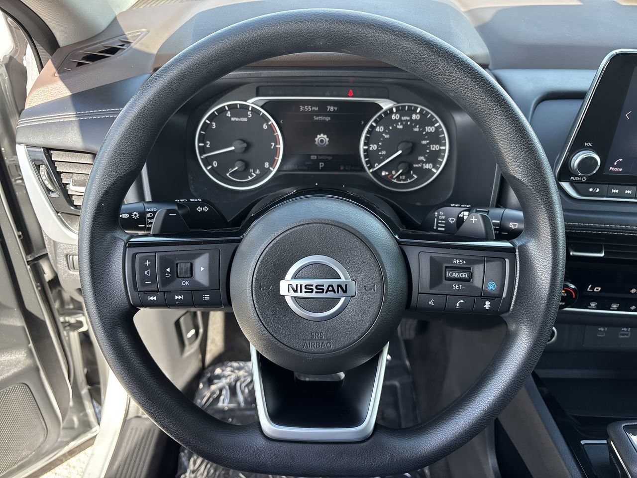 Used 2021 Nissan Rogue SV image 32