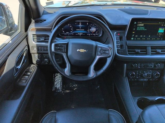 Used 2023 Chevrolet Suburban Premier image 16