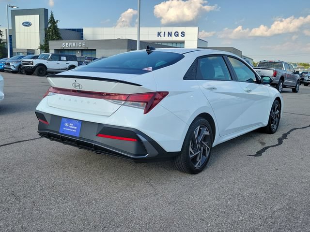 Used 2025 Hyundai Elantra Sport FWD image 5