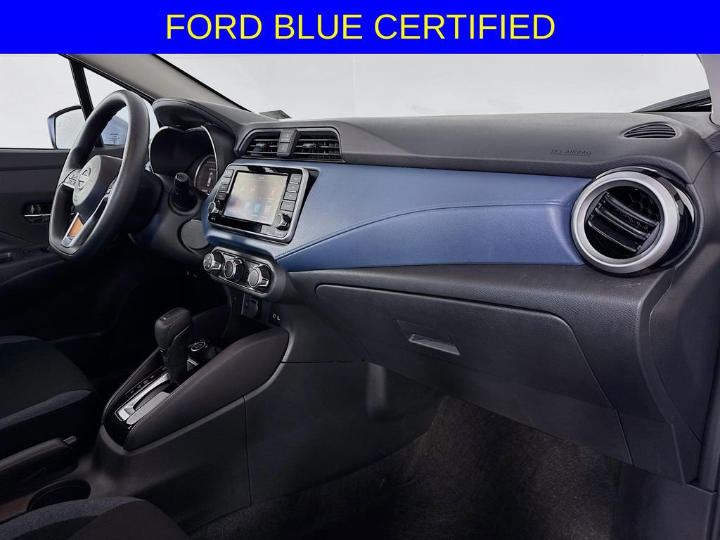 Used 2025 Nissan Versa SV image 24
