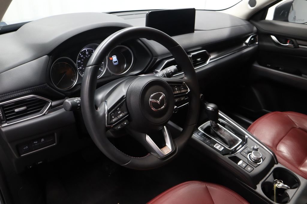 Used 2023 MAZDA CX-5 Carbon Edition image 25