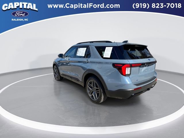 Certified 2025 Ford Explorer ST-Line w/ Premium Package image 4