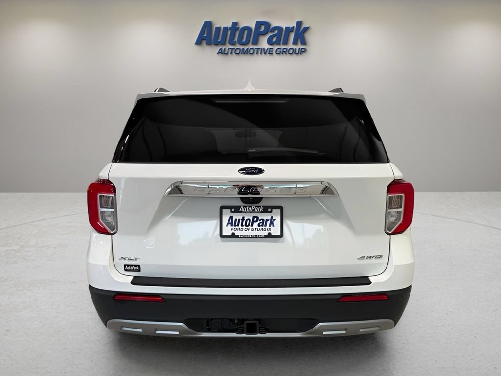 Certified 2024 Ford Explorer XLT w/ Equipment Group 202A AWD/4WD image 6