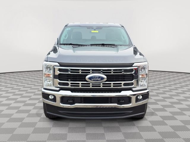 Certified 2025 Ford F250 XLT AWD/4WD image 8
