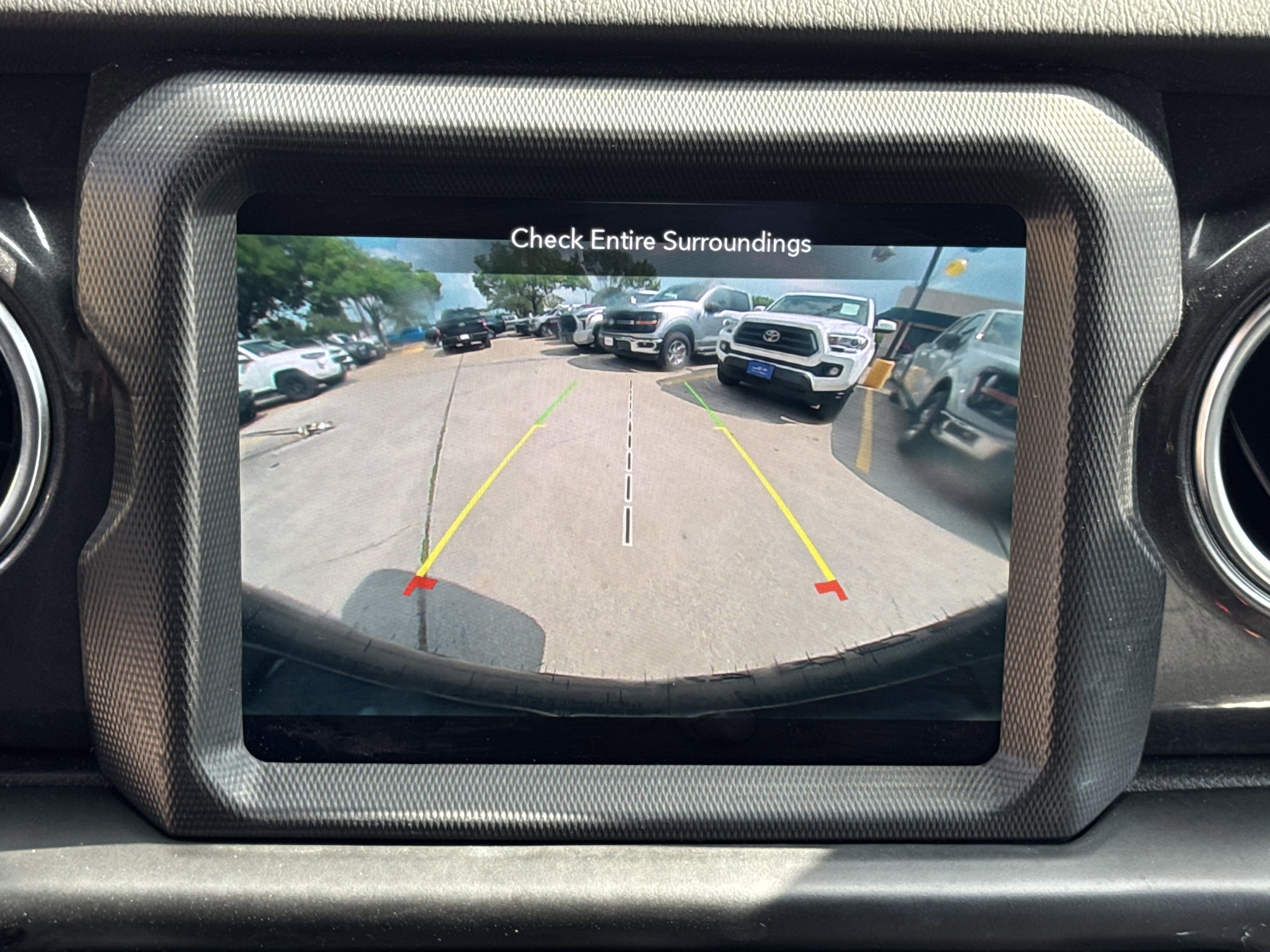 Used 2021 Jeep Wrangler Unlimited Sahara image 27