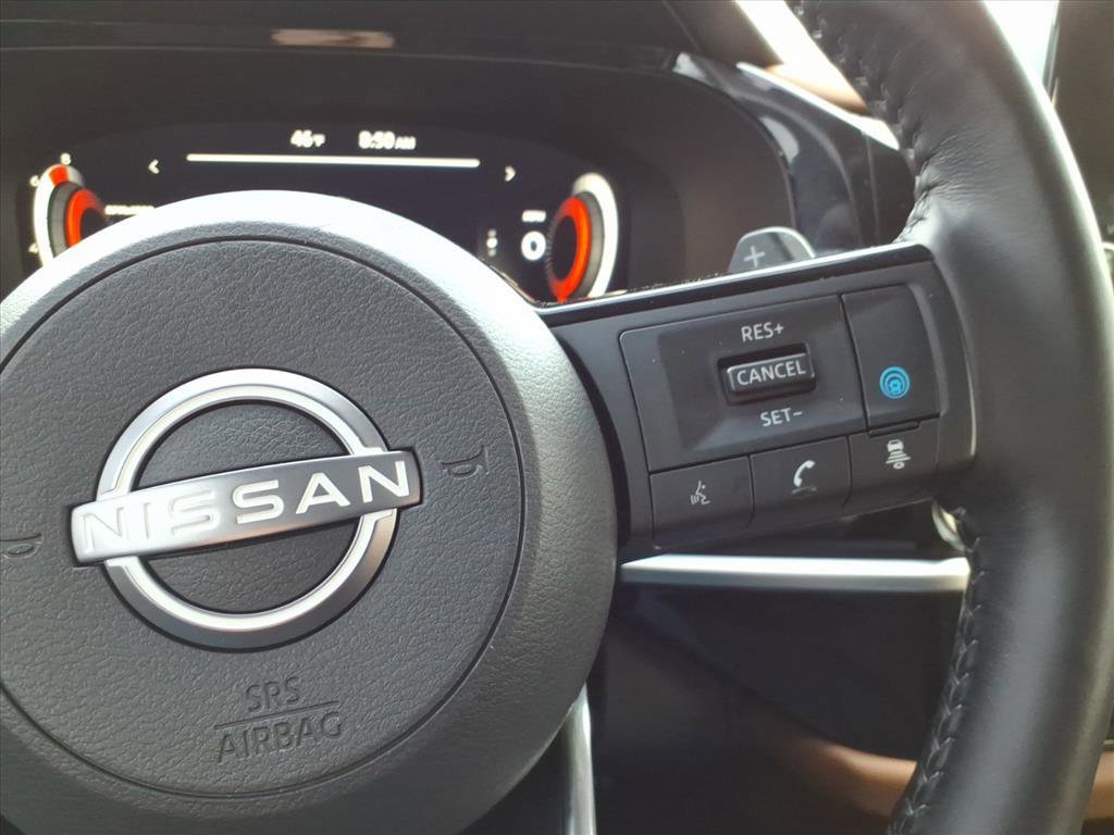 Used 2023 Nissan Pathfinder Platinum image 18