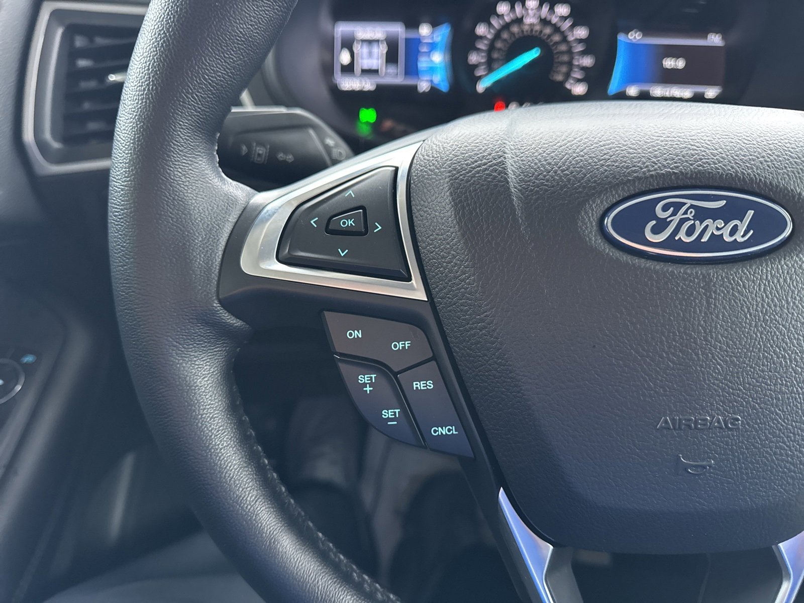 Certified 2022 Ford Edge SEL w/ Convenience Package image 28