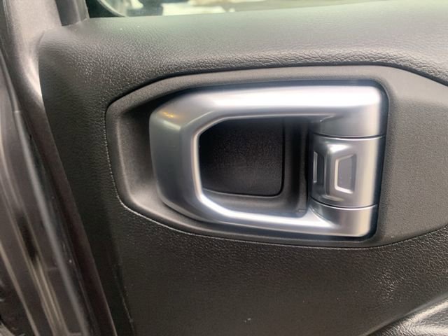 Used 2023 Jeep Gladiator Sport AWD/4WD image 23