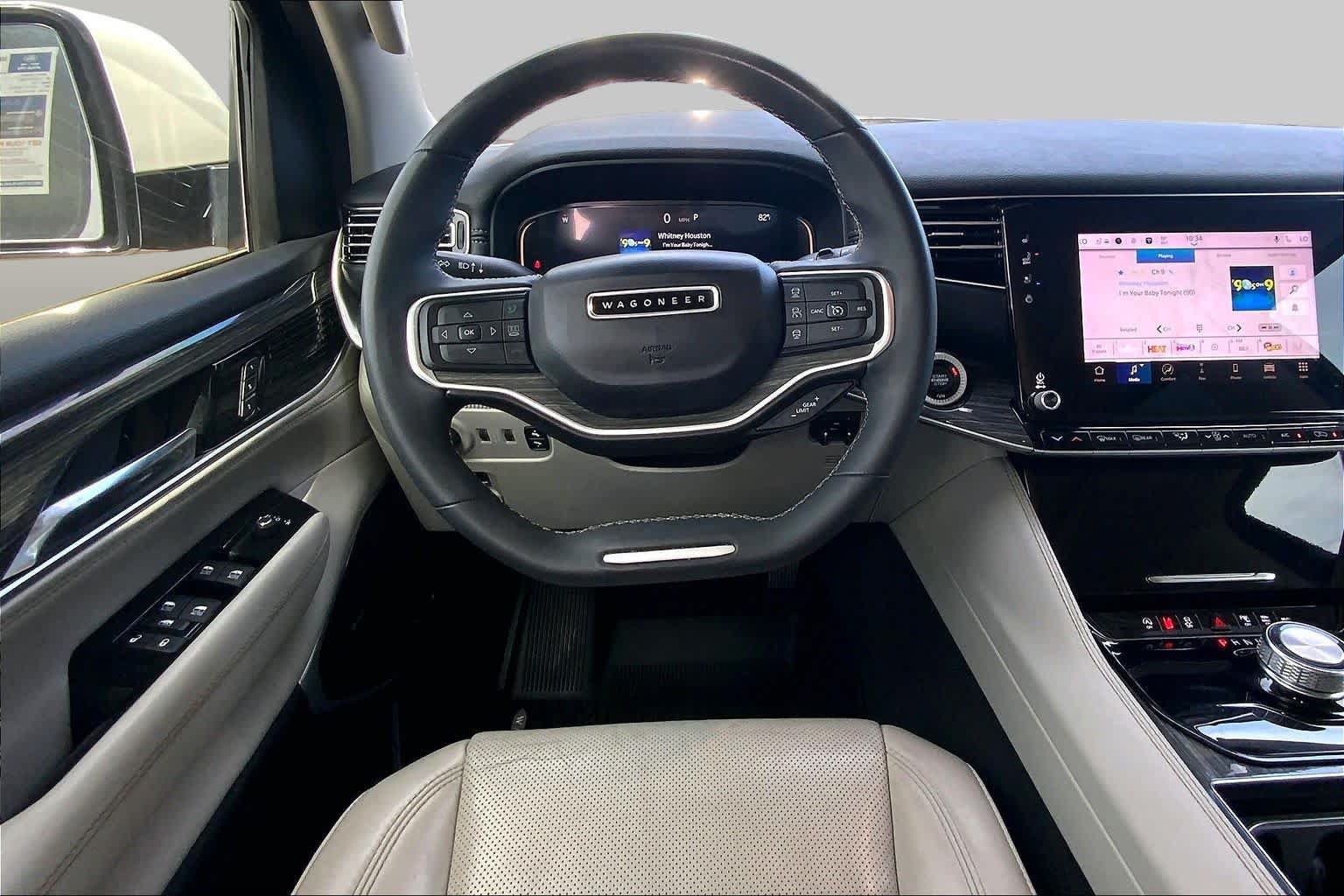 Used 2022 Jeep Wagoneer Series III w/ Premium Group I RWD image 6