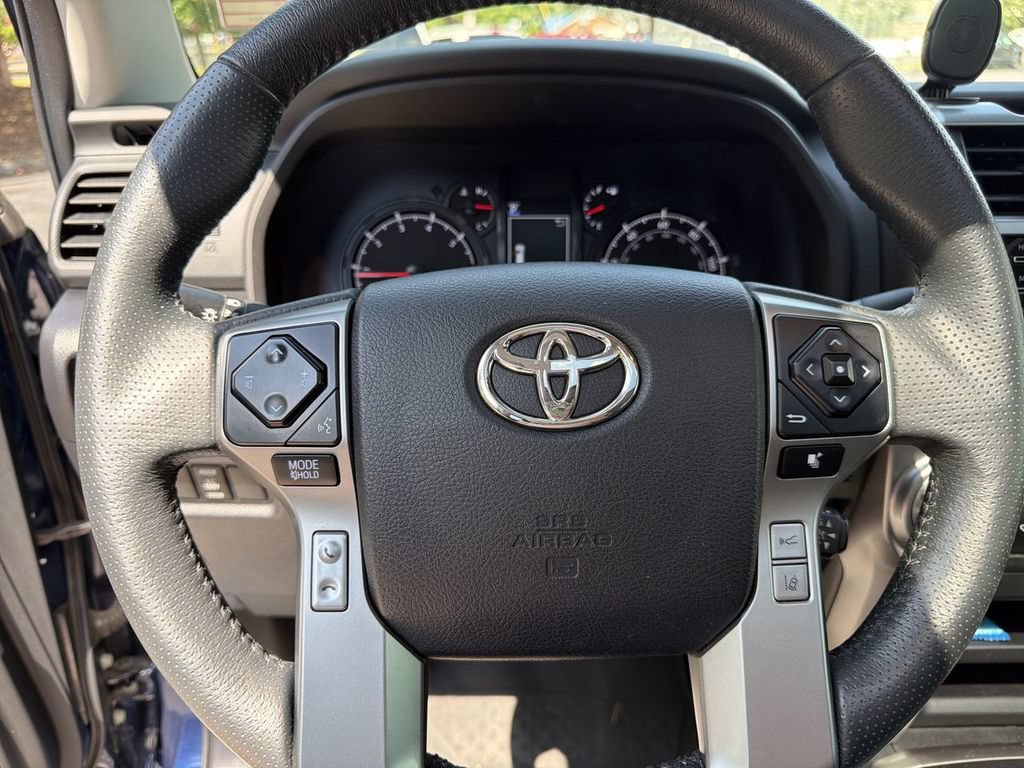 Used 2021 Toyota 4Runner SR5 Premium w/ Moonroof Package AWD/4WD image 13