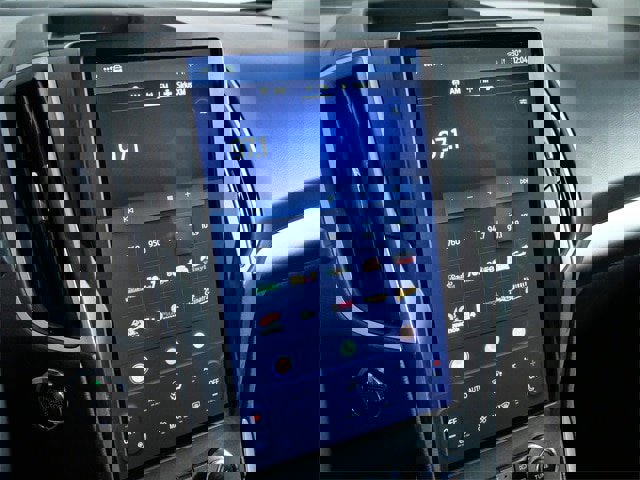 Certified 2024 Ford Edge SEL w/ Convenience Package image 23