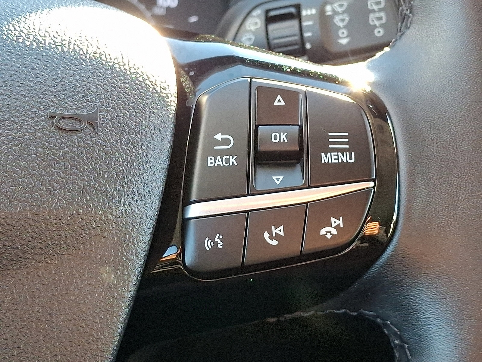 Certified 2022 Ford Escape SEL image 21