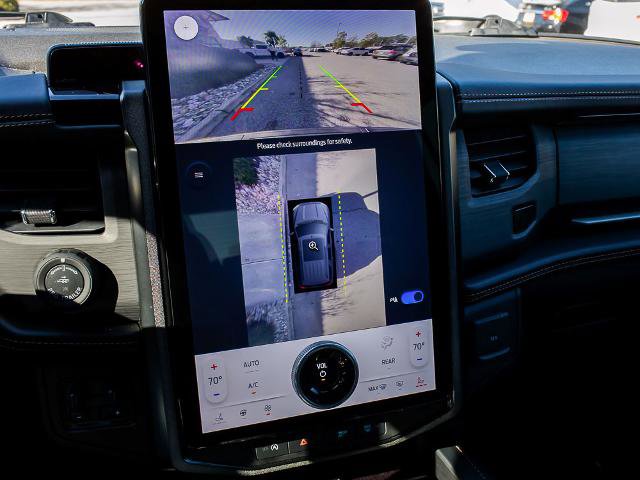 Certified 2023 Ford Expedition Platinum image 21