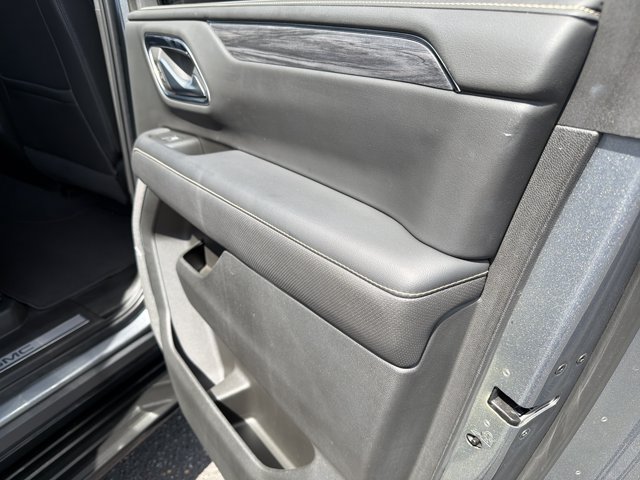 Used 2022 GMC Yukon XL SLT w/ SLT Premium Package AWD/4WD image 19