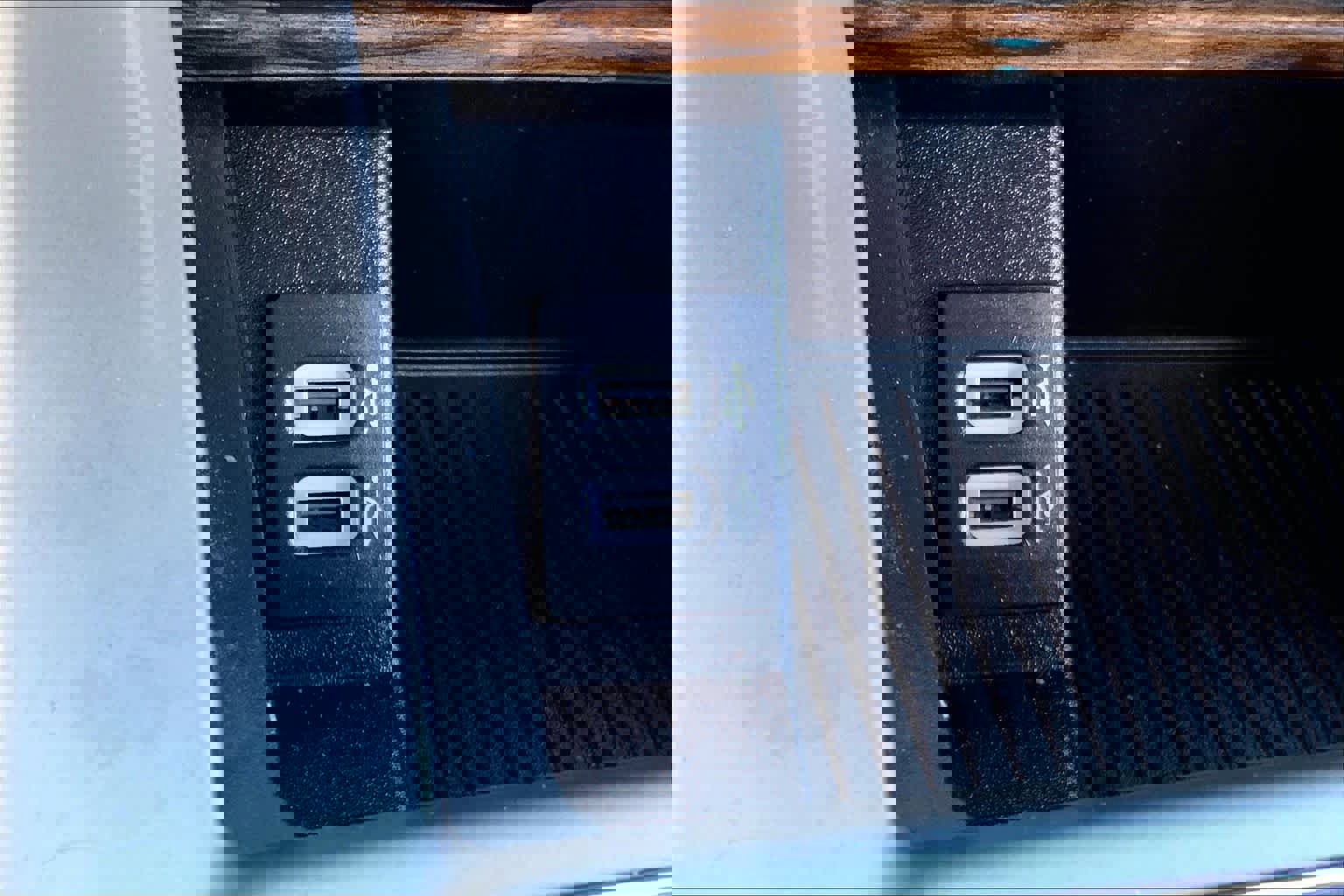 Certified 2020 Ford F150 Lariat w/ Equipment Group 502A Luxury image 30