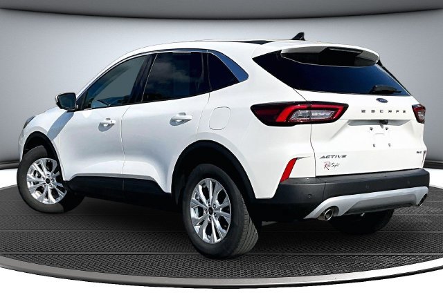 Certified 2023 Ford Escape Active w/ Tech Pack #2 AWD/4WD image 4