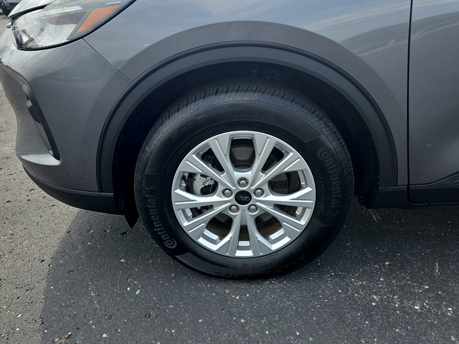 Certified 2024 Ford Escape Active AWD/4WD image 24