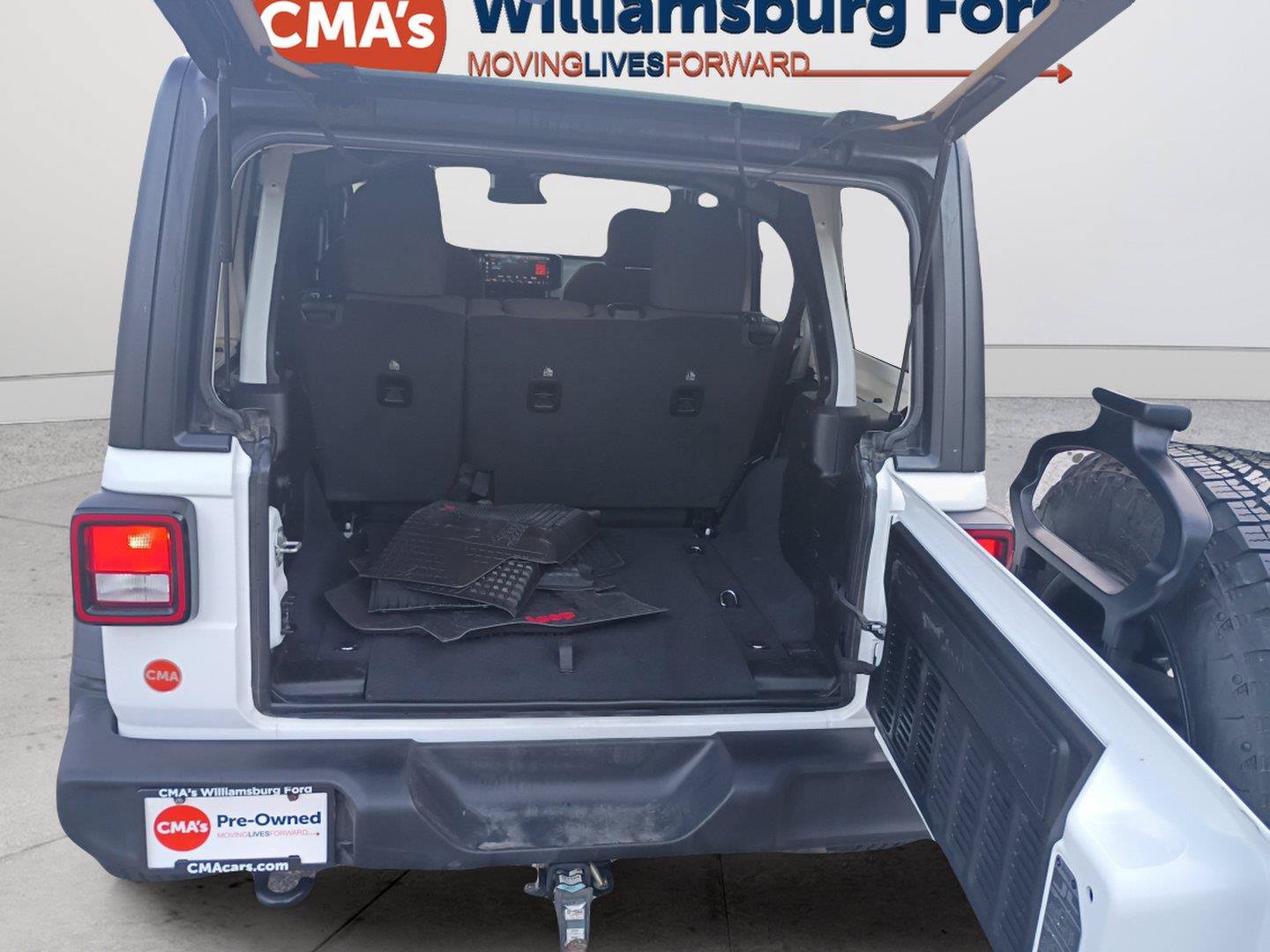 Used 2024 Jeep Wrangler Unlimited Sport AWD/4WD image 18