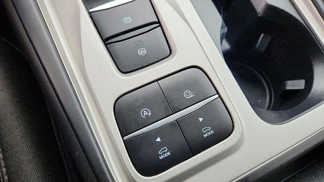 Certified 2024 Ford Explorer XLT image 16