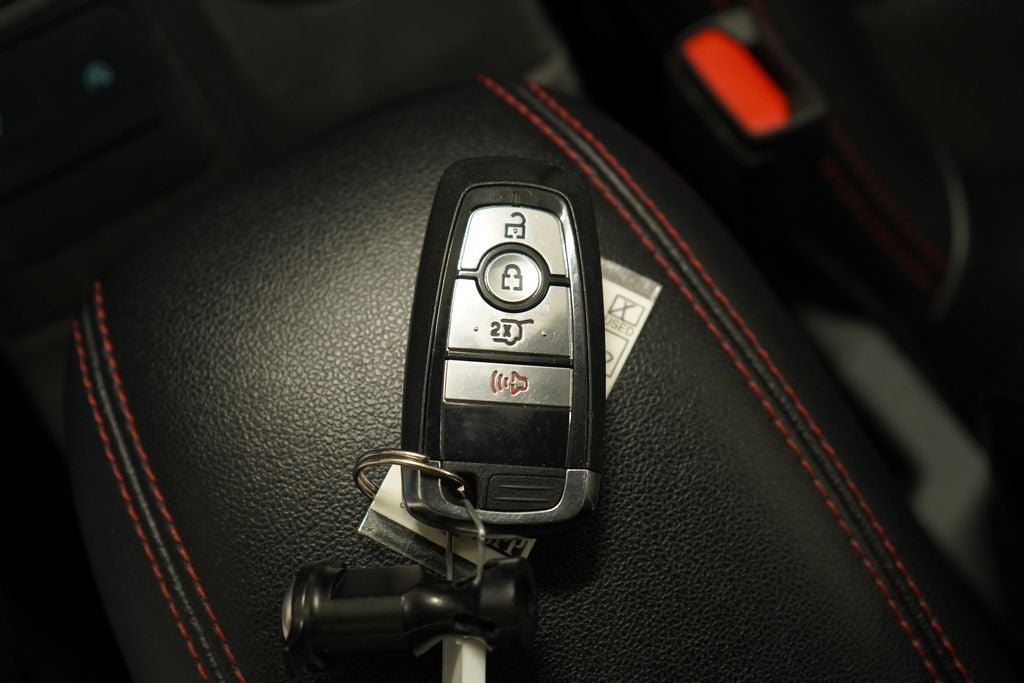 Certified 2025 Ford Escape ST-Line FWD image 20