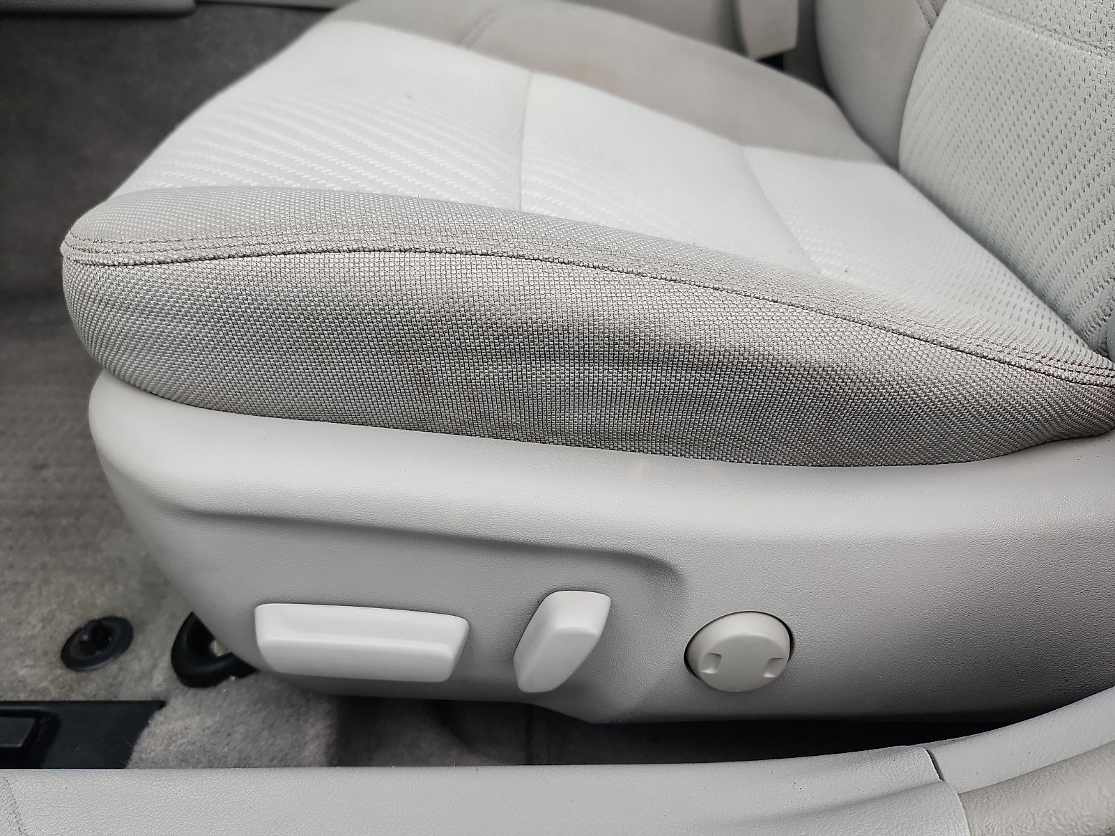 Used 2017 Toyota Camry LE image 23