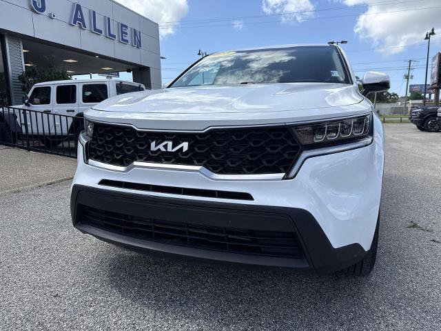 Used 2023 Kia Sorento LX AWD/4WD image 16