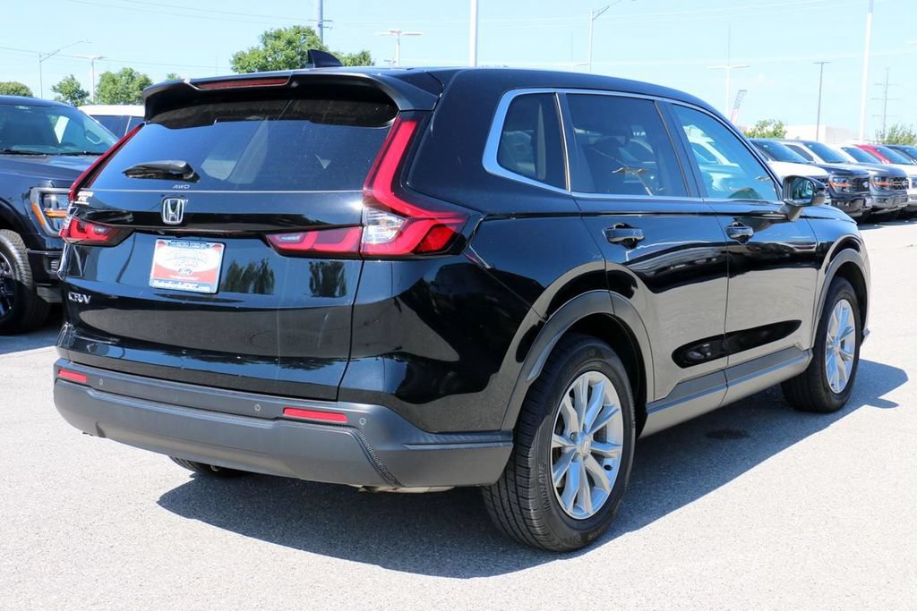 Used 2023 Honda CR-V EX-L image 5