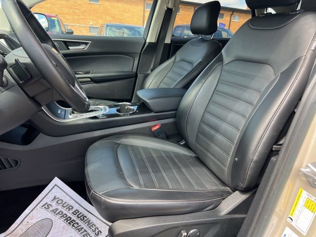Certified 2017 Ford Edge SEL w/ Equipment Group 201A AWD/4WD image 19
