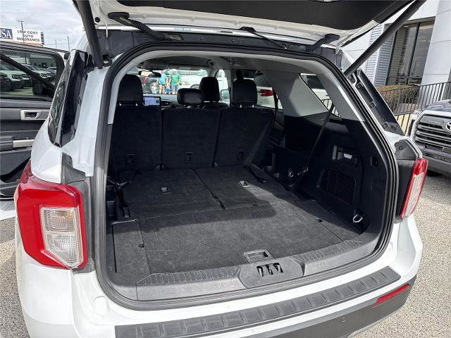 Certified 2023 Ford Explorer XLT w/ Equipment Group 202A image 28