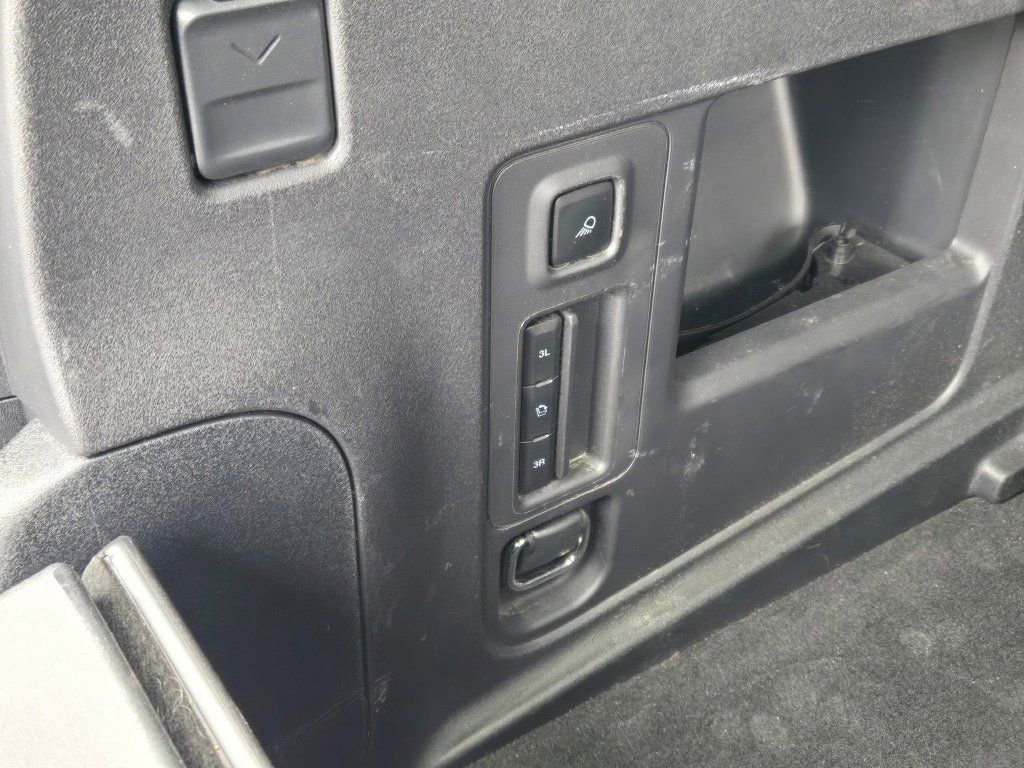Certified 2025 Ford Expedition Active AWD/4WD image 20