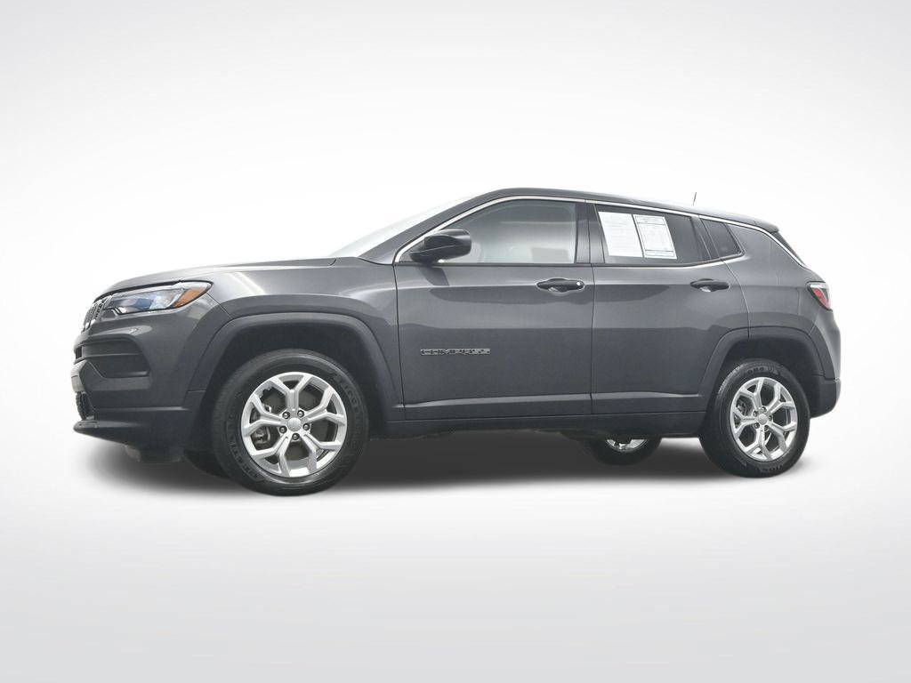 Used 2024 Jeep Compass Sport AWD/4WD image 45