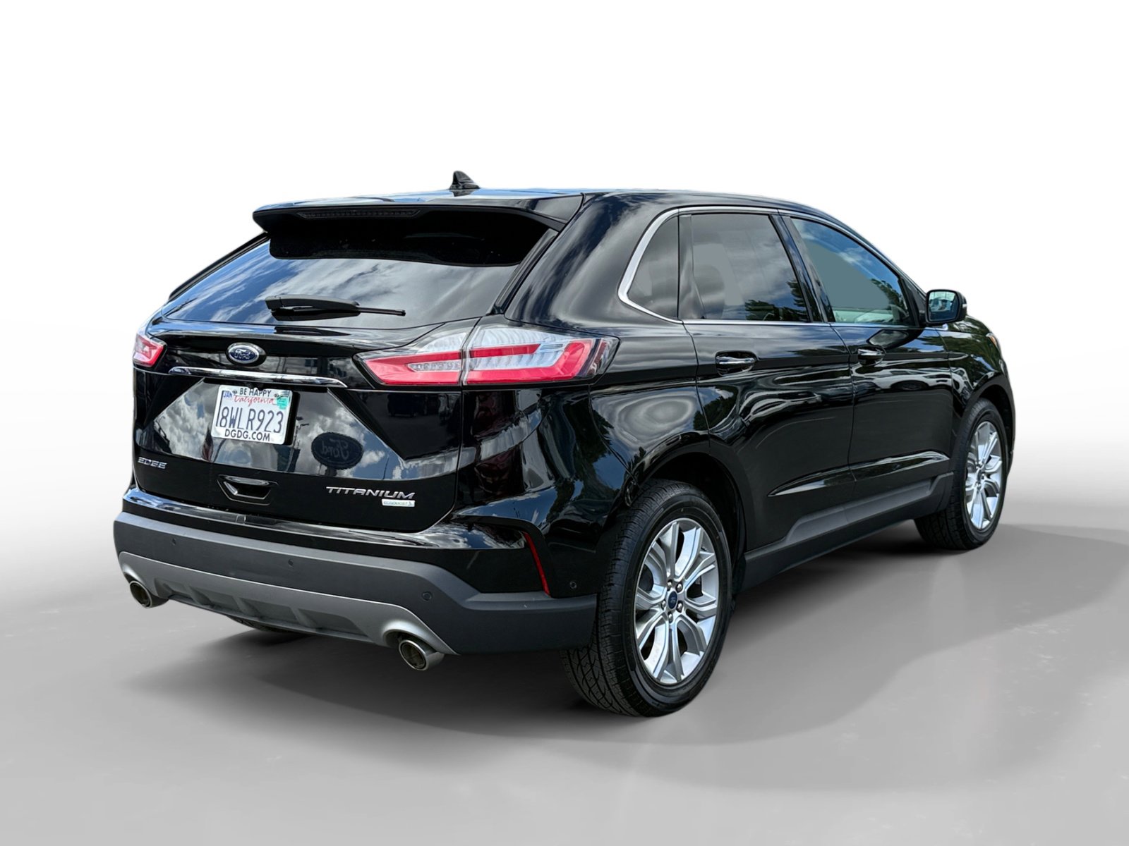 Certified 2020 Ford Edge Titanium w/ Equipment Group 301A FWD image 5