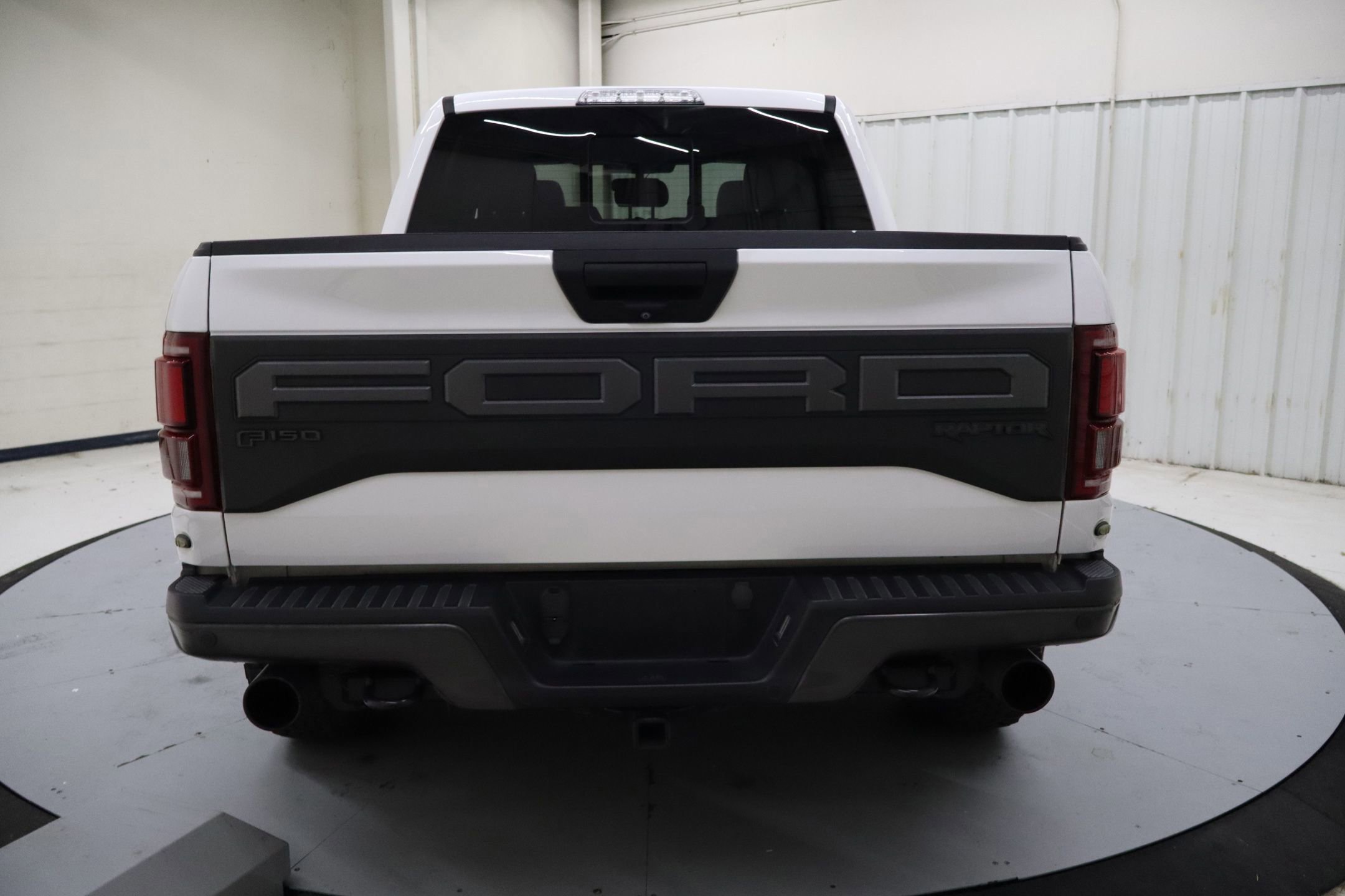 Certified 2020 Ford F150 Raptor w/ Equipment Group 801A Mid image 3