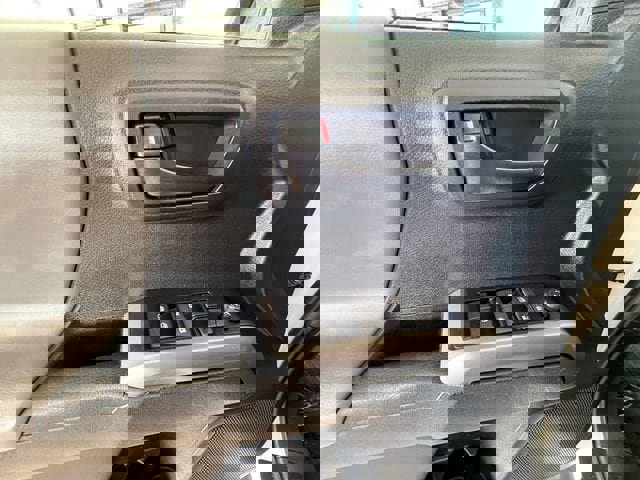 Used 2023 Toyota Tacoma SR5 AWD/4WD image 11