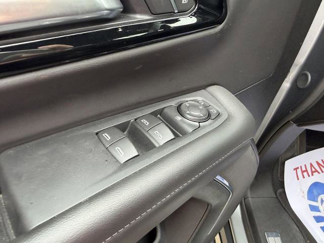 Used 2025 Chevrolet Tahoe Z71 AWD/4WD image 15