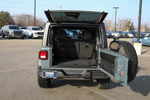 Used 2025 Jeep Wrangler Sport image 16