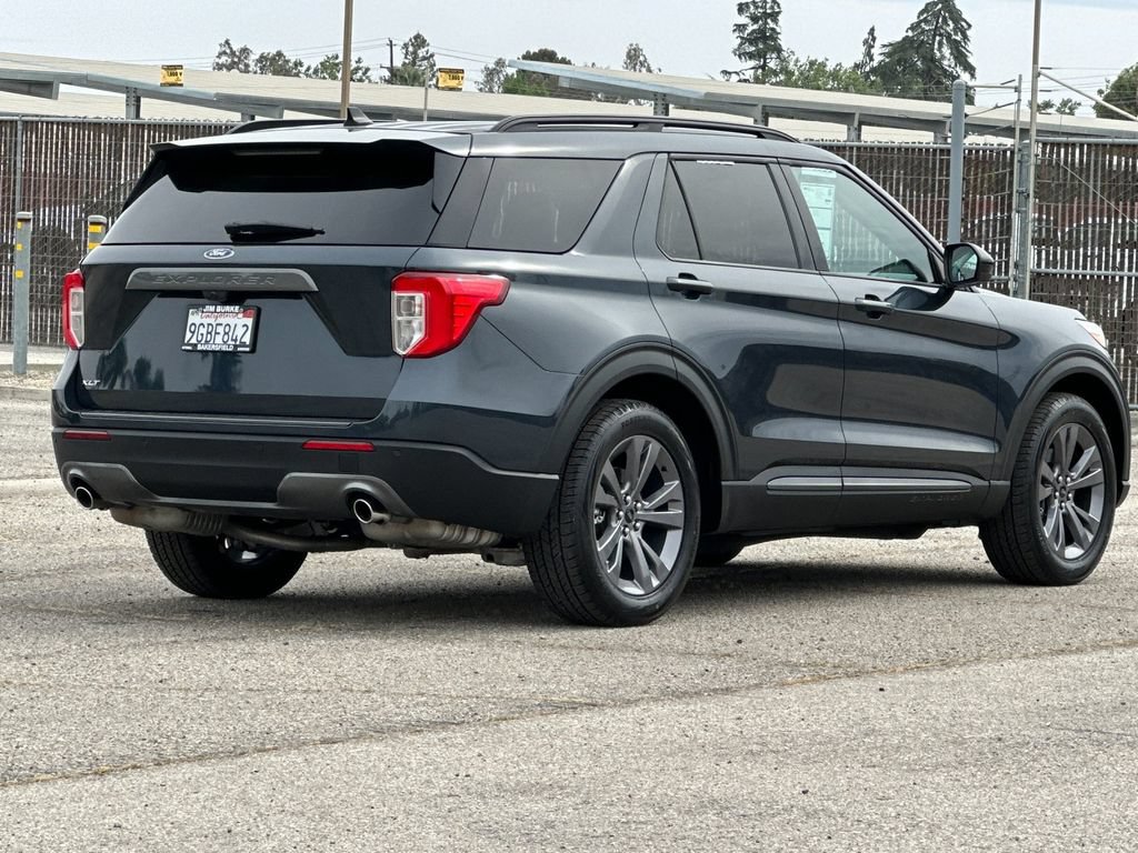 Certified 2023 Ford Explorer XLT w/ Equipment Group 202A RWD image 3