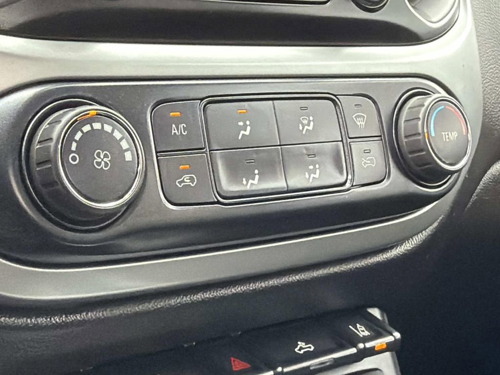 Used 2022 Chevrolet Colorado LT w/ Fleet Safety Package image 13