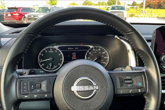 Used 2025 Nissan Pathfinder SV FWD image 13