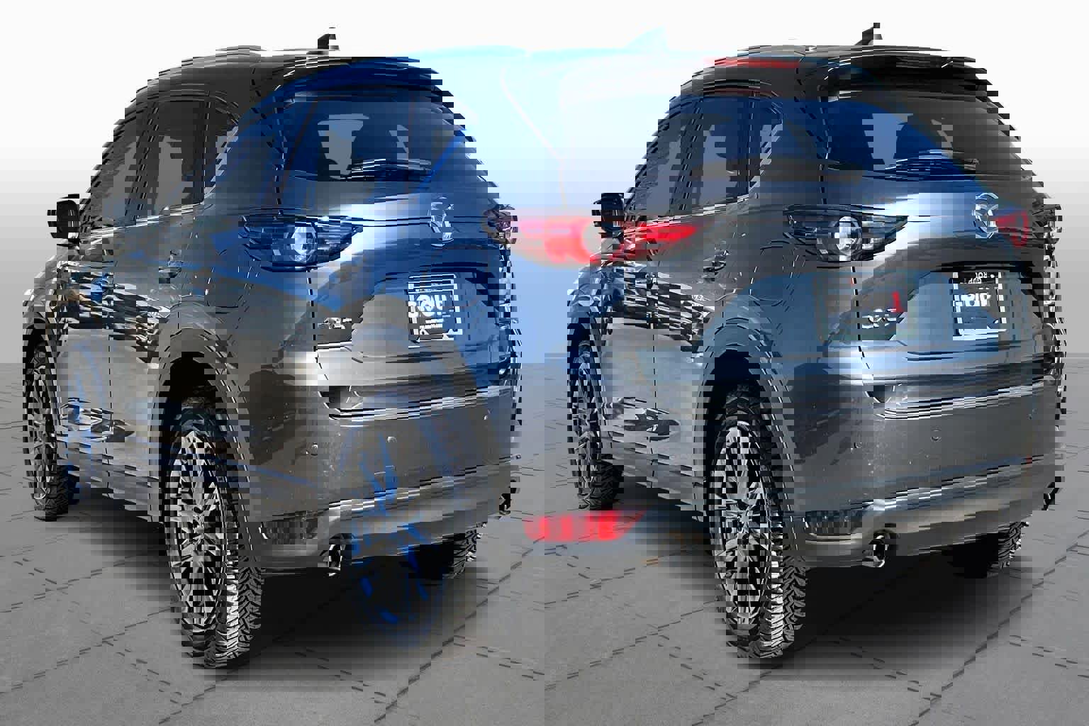 Used 2021 MAZDA CX-5 Signature image 2