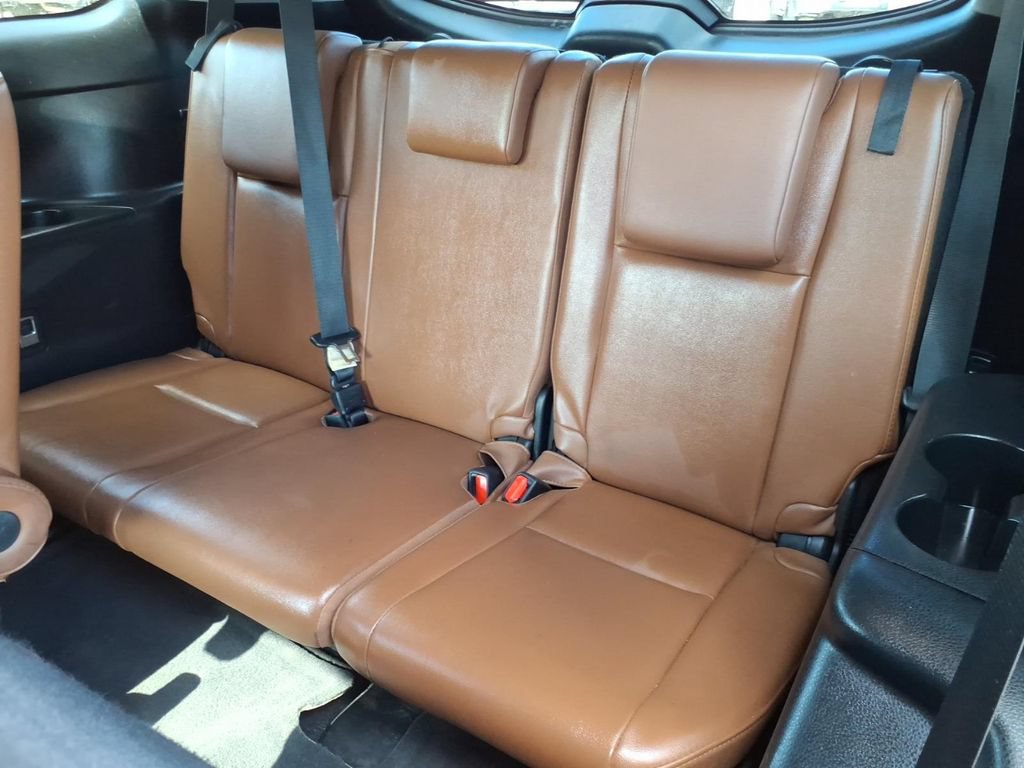 Used 2019 Toyota Highlander Limited FWD image 17