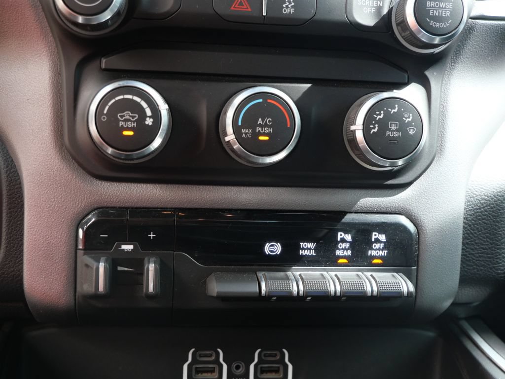 Used 2022 RAM 2500 Big Horn w/ Night Edition AWD/4WD image 26