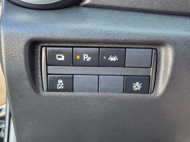 Used 2025 Nissan Versa S w/ Trunk Package image 26