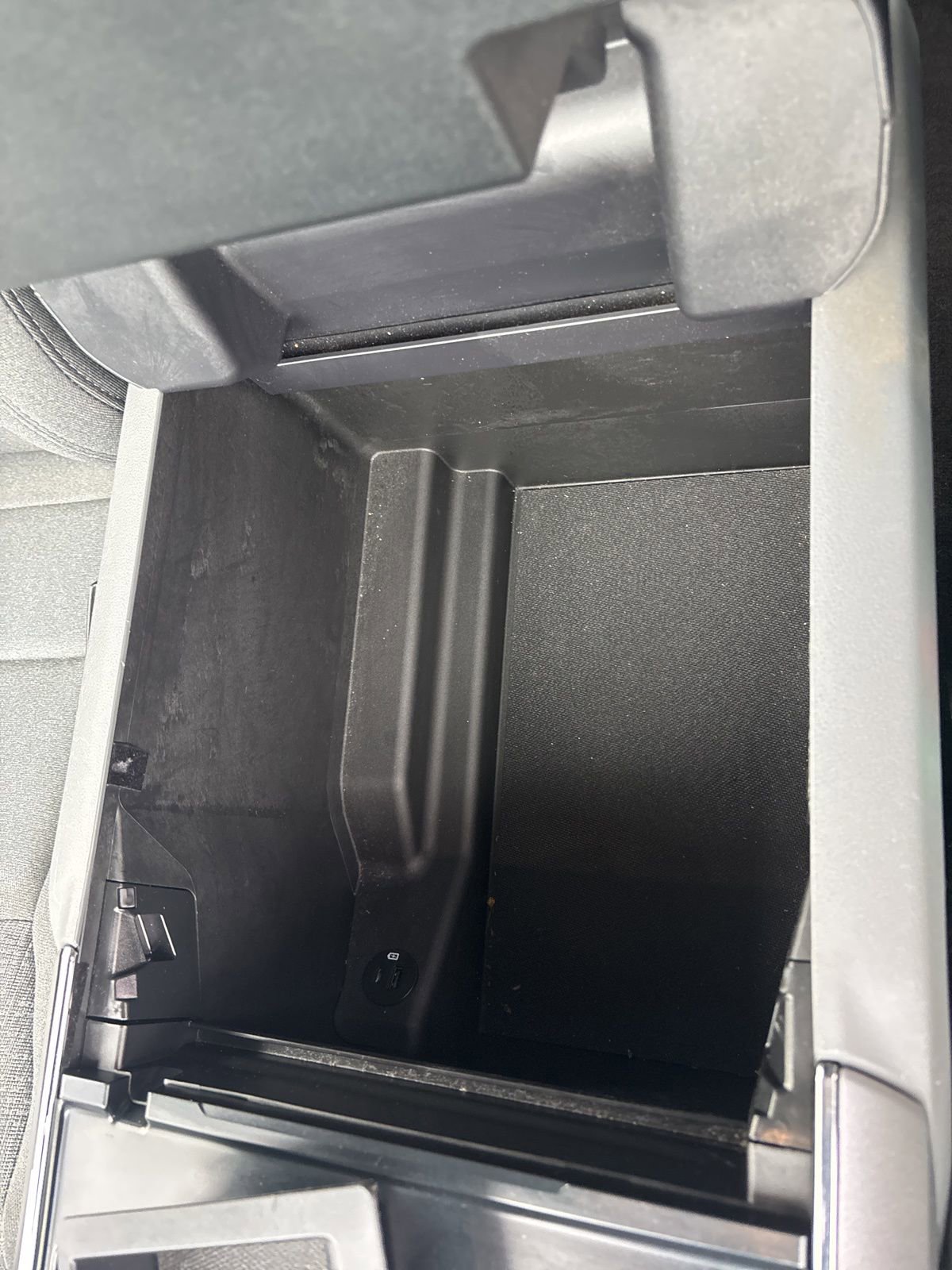 Certified 2022 Ford F150 XLT w/ Equipment Group 302A High image 31