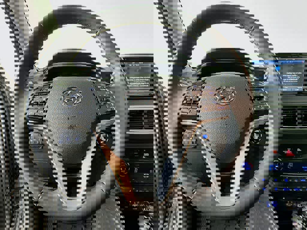 Used 2020 Hyundai Tucson Limited w/ Cargo Package image 16