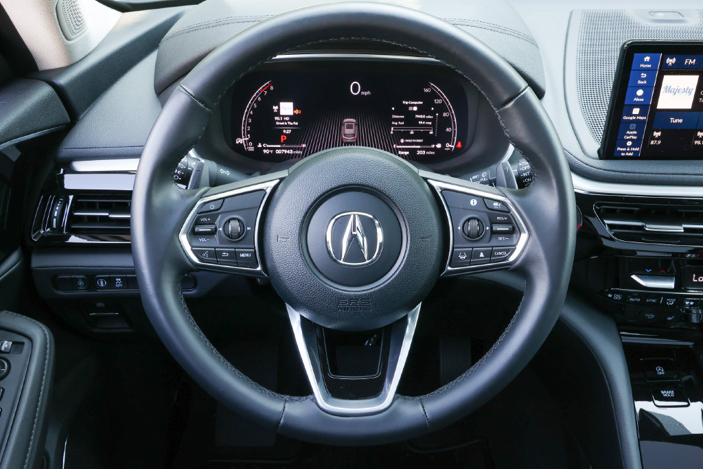 Used 2025 Acura MDX SH-AWD image 9