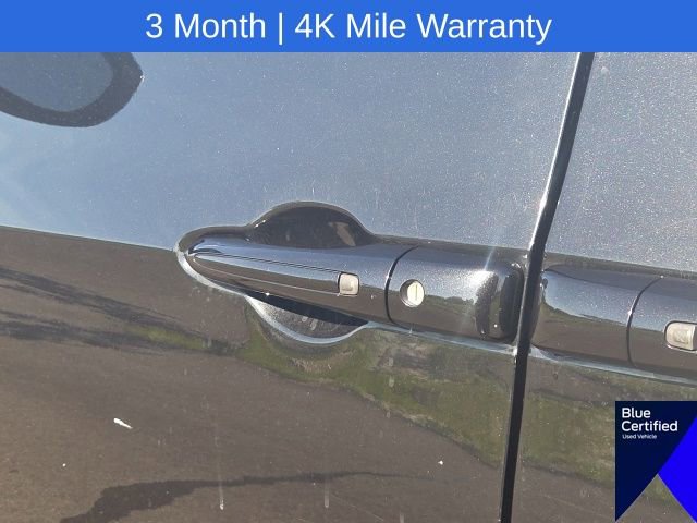 Used 2023 Chrysler Pacifica Touring-L FWD image 24