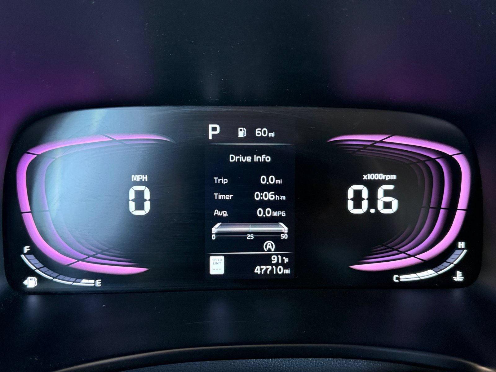 Used 2025 Kia Soul LX w/ LX Technology Package FWD image 23