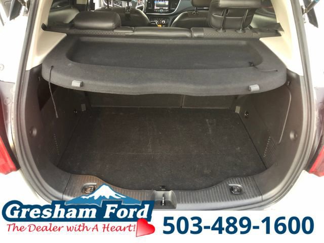 Used 2022 Buick Encore Preferred image 27